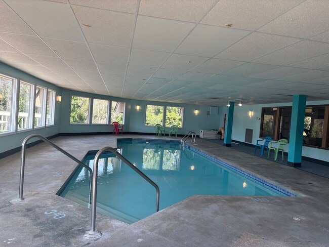 Willow Creek Apartments
