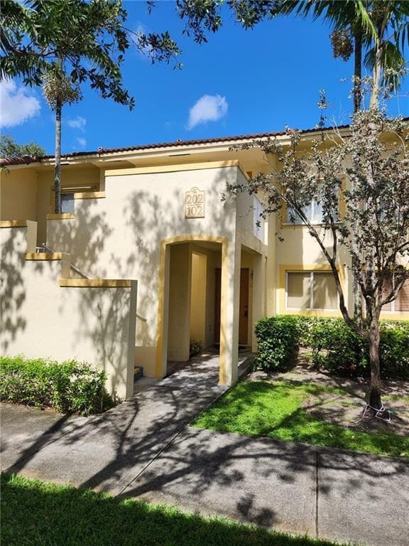 Building Photo - 4775 SW 62nd Ave Unit 102