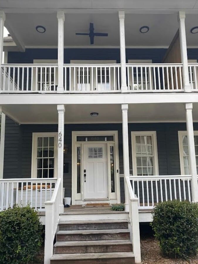 Stylish 3-Bed, 3.5-Bath Townhome in the He... - Stylish 3-Bed, 3.5-Bath Townhome in the He...