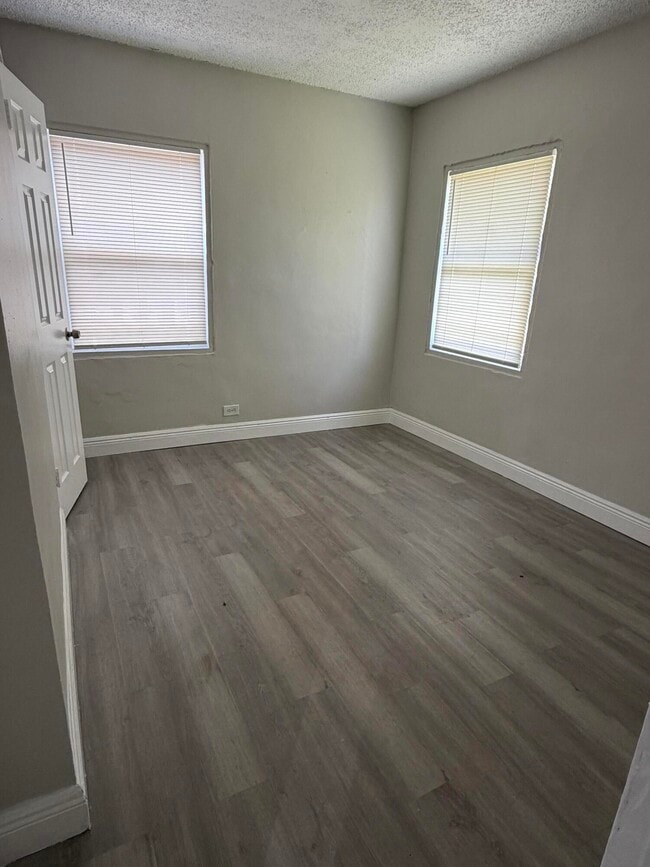 Photo - 2850 NW 14th St