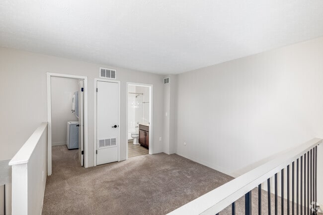 1BR, 1BA - 619SF - Bedroom