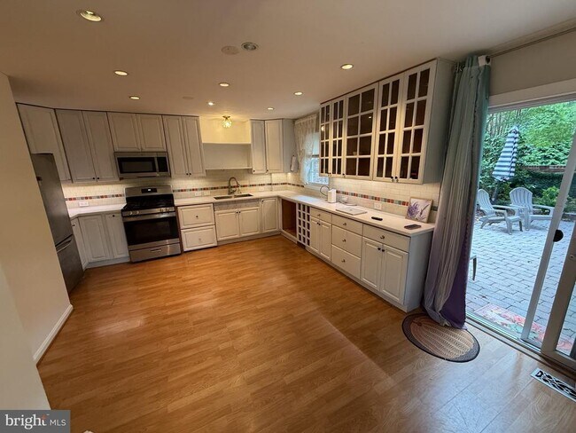 Photo - 4360 Greenberry Ln