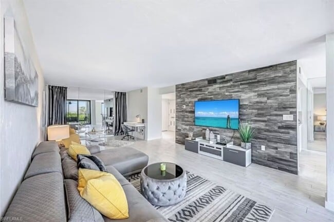 Photo - 10475 Gulf Shore Dr