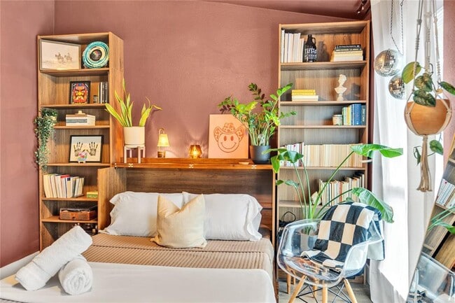 Photo - 3808 Southway Dr Unit 103