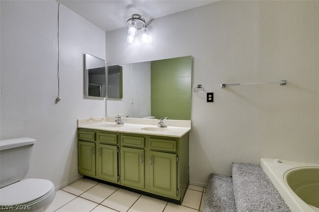 Photo - 604 Raintree Ln
