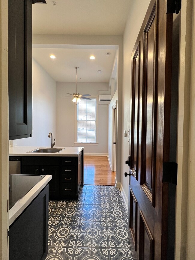 Photo - 904 Scott St Unidad 3