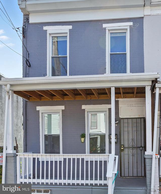 Building Photo - 2821 Rosehill St Rental