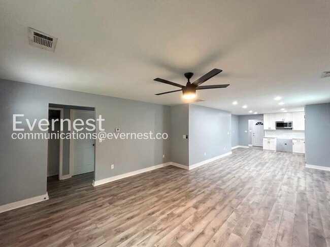 Photo - 1621 Locust St