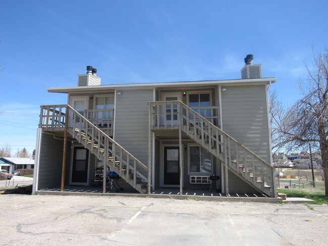 Building Photo - Ground Level One Bedroom Unit A Rental