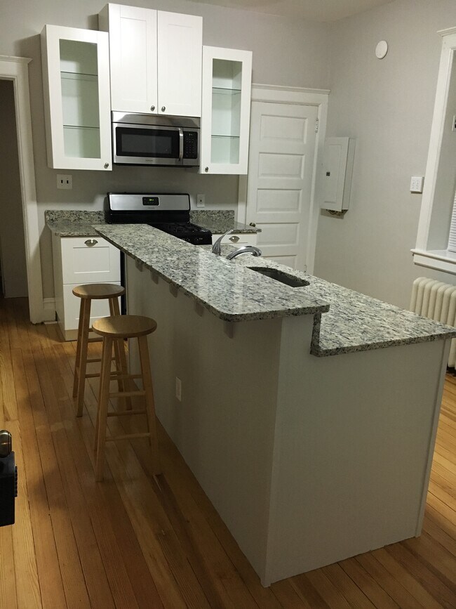 Photo - 441 Lyceum Ave Unit 2