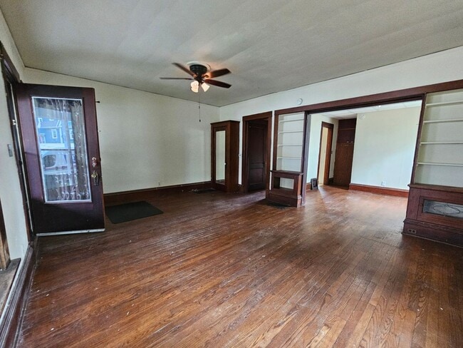 Photo - 215 18th St NE Unit 219