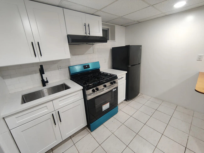 Photo - 34 Stephen Ave Unit B2