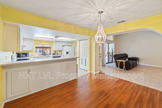 Photo - 5510 SW 4th Pl Unit #607