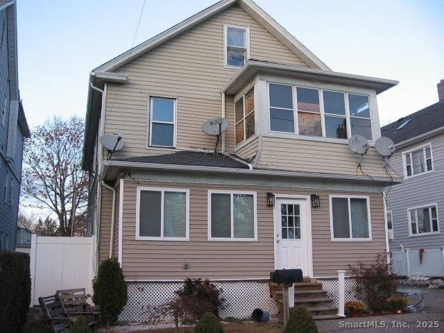 Building Photo - 105 Edin Ave