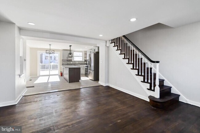 Photo - 7836 Fayette St