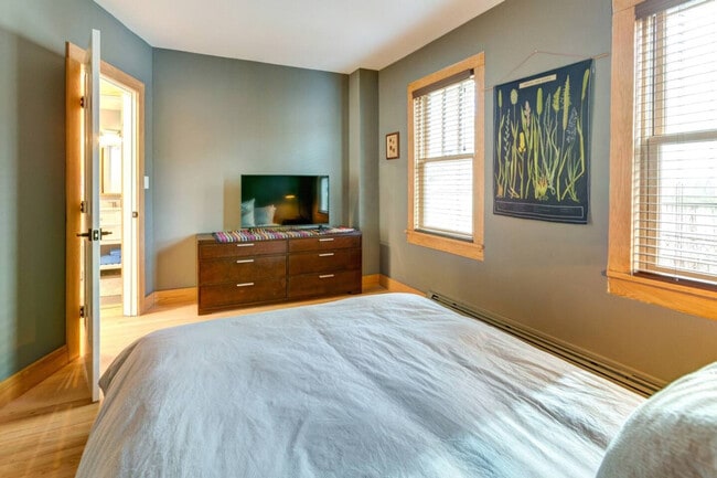 Photo - 155 Swart St Unit SI ID1492976P