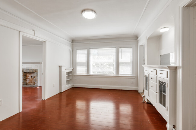 Photo - 1154 W 27th St Apartments Unit 1154