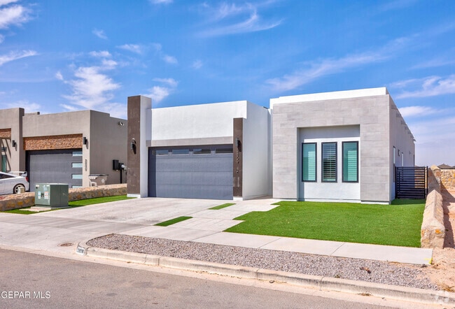 Building Photo - 2809 Tierra Garden Dr Rental