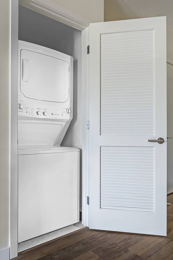 Photo - 227 D St Unidad 5