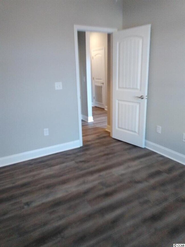 Photo - 261 Portsmith Dr