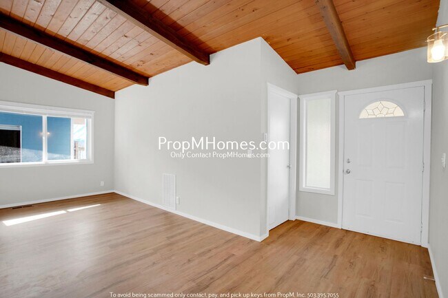 Photo - Fully Updated Home in Aloha - Large Yard!