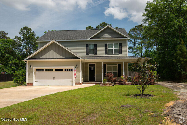 Building Photo - 514 Carriage Ln Rental