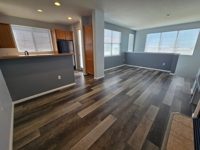 Photo - Immaculate well maintained 2 bedroom end-unit condo with easy access to Boulder and Denver Unit 202