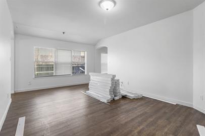 Photo - 1209 Cardinal Way