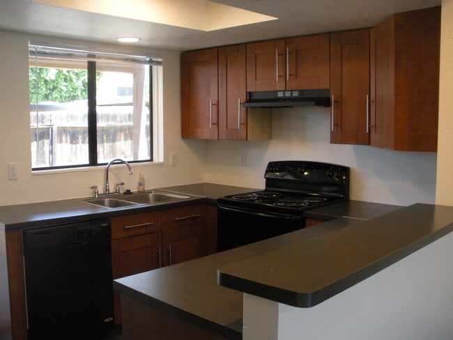 Building Photo - 6611 W Jamaica Dr Rental