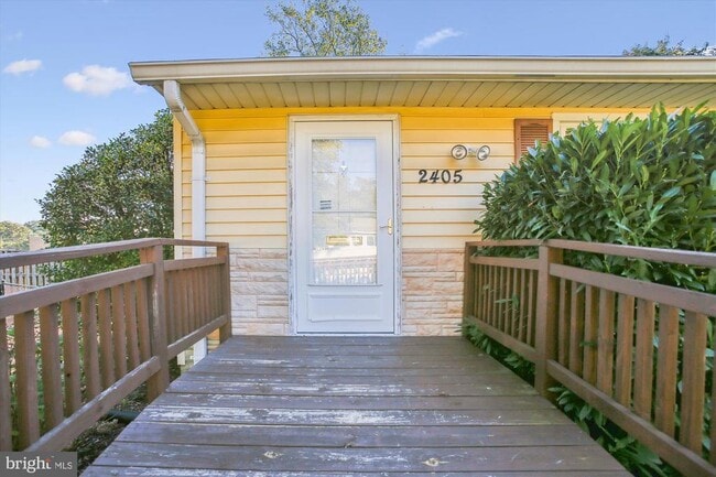 Photo - 2405 Phillips Dr