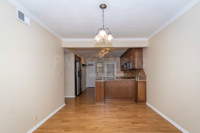 Photo - 4618 Holly St