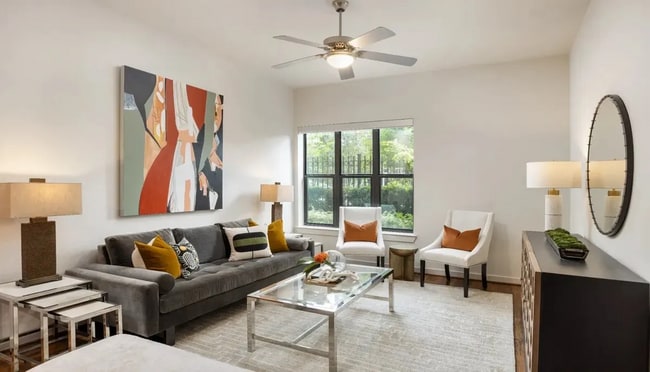 Photo - Elegant 2/2 Apt – Modern Living at Its Best! Unit 19YT2