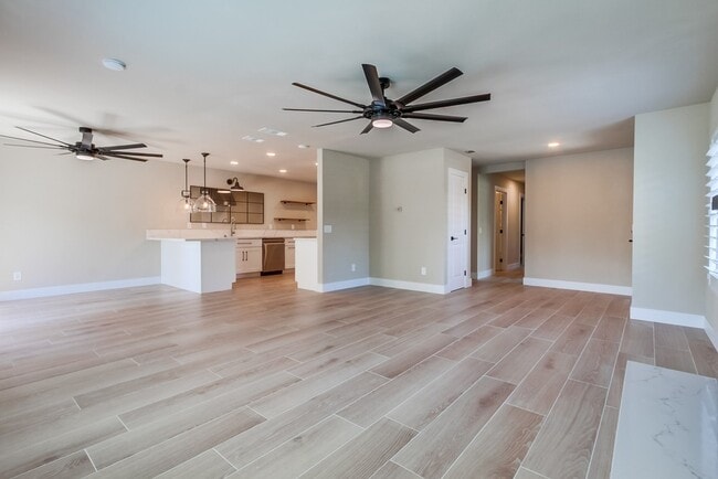Building Photo - 1204 Palomar Pl Rental