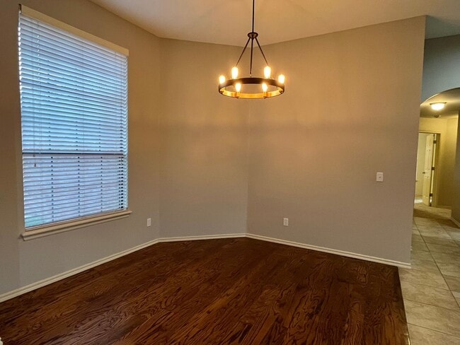 Photo - Gorgeous 4 Bed 2 Bath In Edmond