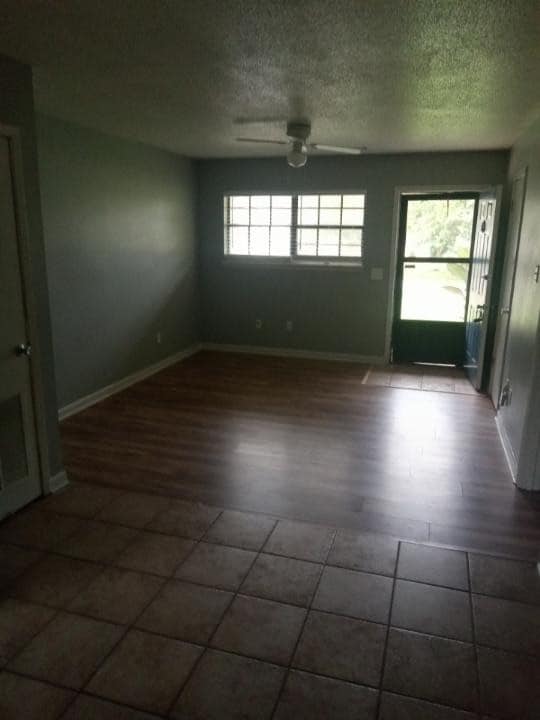 Photo - Pirate Cove Apartments D5-D6 Unidad D-5