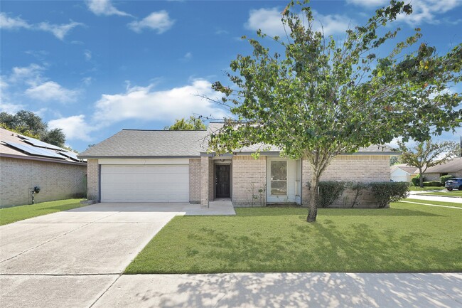Photo - 19327 Cypress Harbor Dr