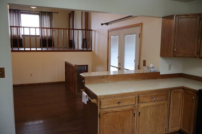Photo - Spacious Home with Large pet friendly yard
