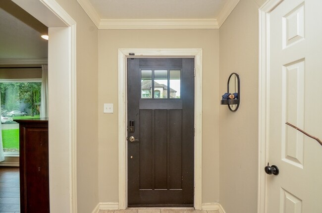Building Photo - 4315 Fernwood Dr Rental