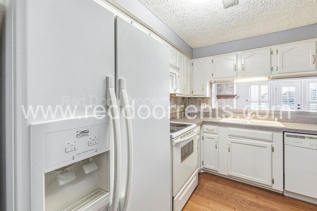 Photo - 9479 Sandpiper W Dr