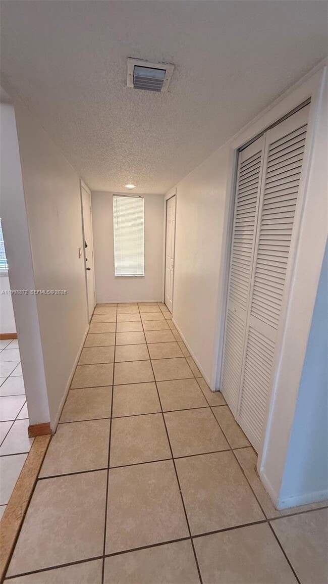 Photo - 231 Lakeview Dr Unit 204