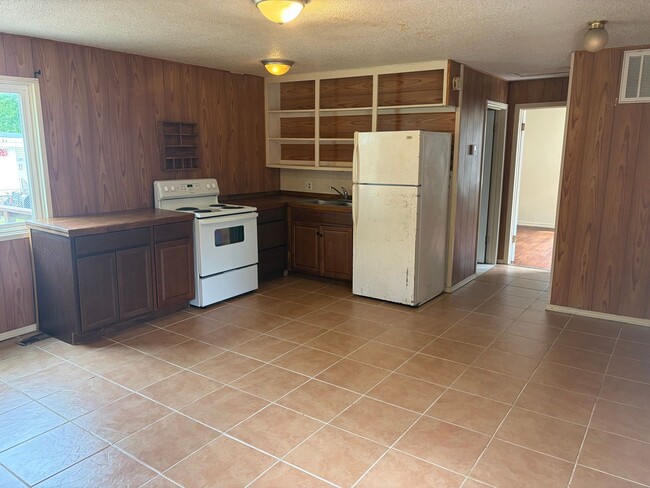 Photo - 2 BEDROOM 1 BATH HOUSE, WITH CENTRAL HEAT & AIR, ALL ELECTRIC, FENCED YARD. APPLICATION AND PET F...