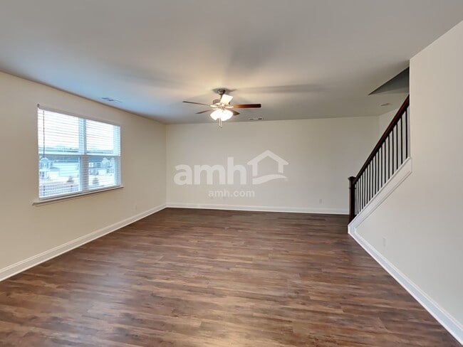 2011 Williamshire Ln