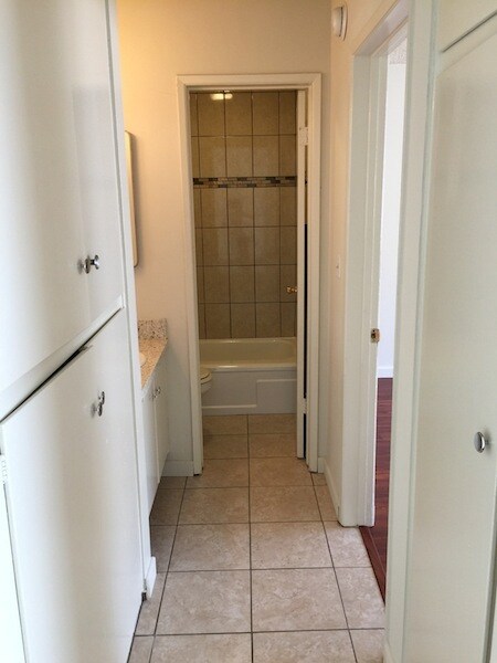 Casablanca West Apartments