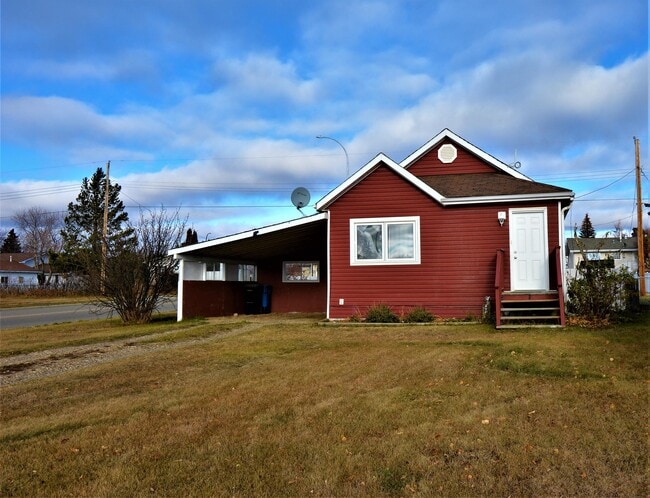 Building Photo - 11232-11105 105 Ave