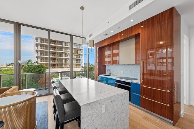 Photo - 2655 S Bayshore Dr Unit 909