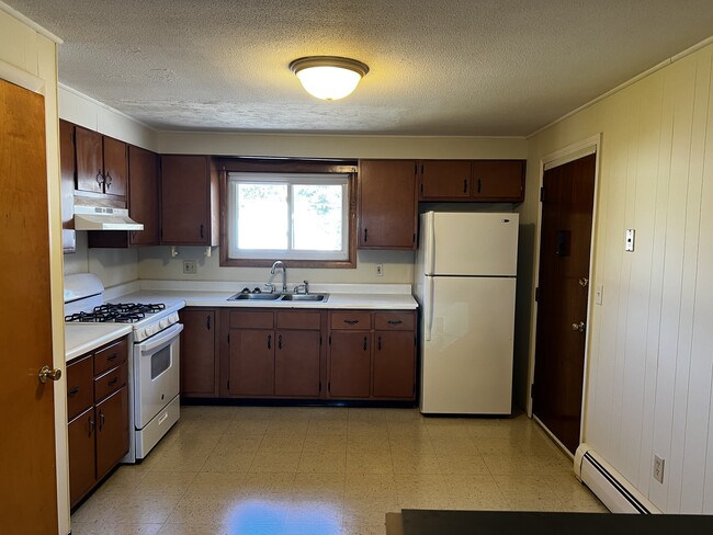 Photo - 7 Beacon St Unit 2