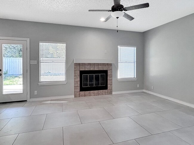 Photo - Updated Gem Near Thousand Oaks