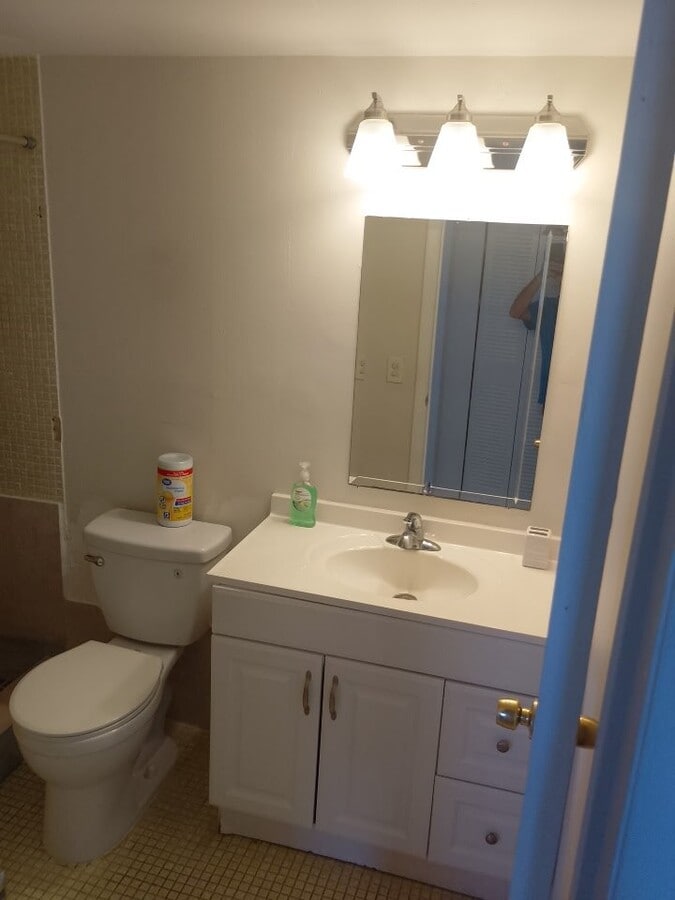 Photo - 605 Margate Ct