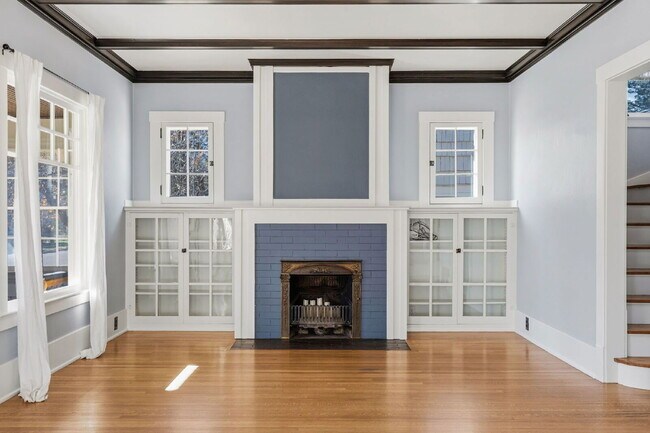 Photo - 14 W Jefferson St