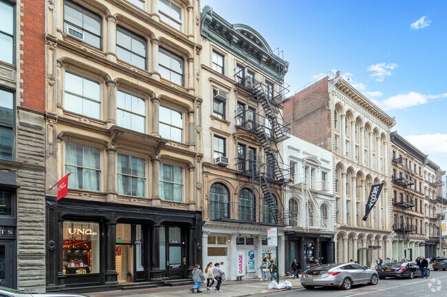 Photo - 508 Broadway